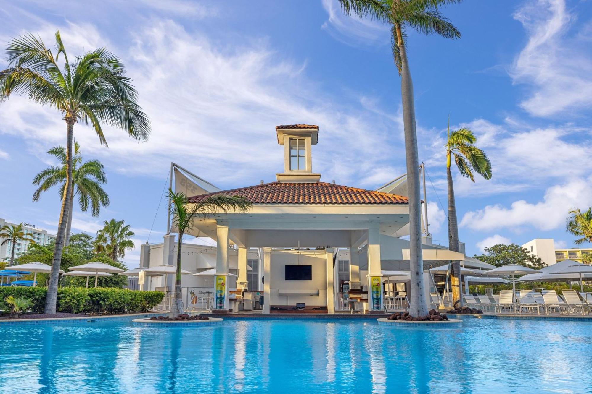 Marriott'S Aruba Surf Club Hotel Palm Beach Bagian luar foto